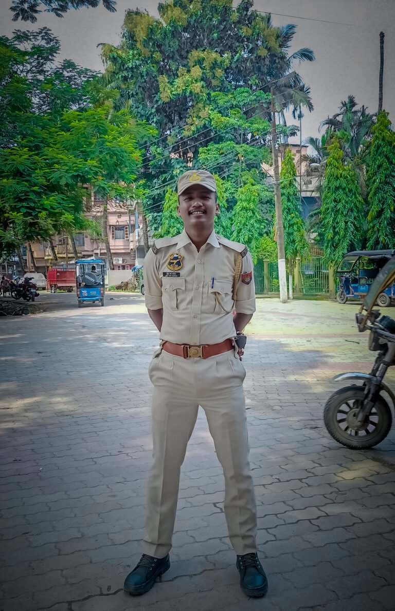 অসম আৰক্ষীত ওলাই আছে নতুন পদ! কেনেকে প্ৰস্তুতি চলাব?